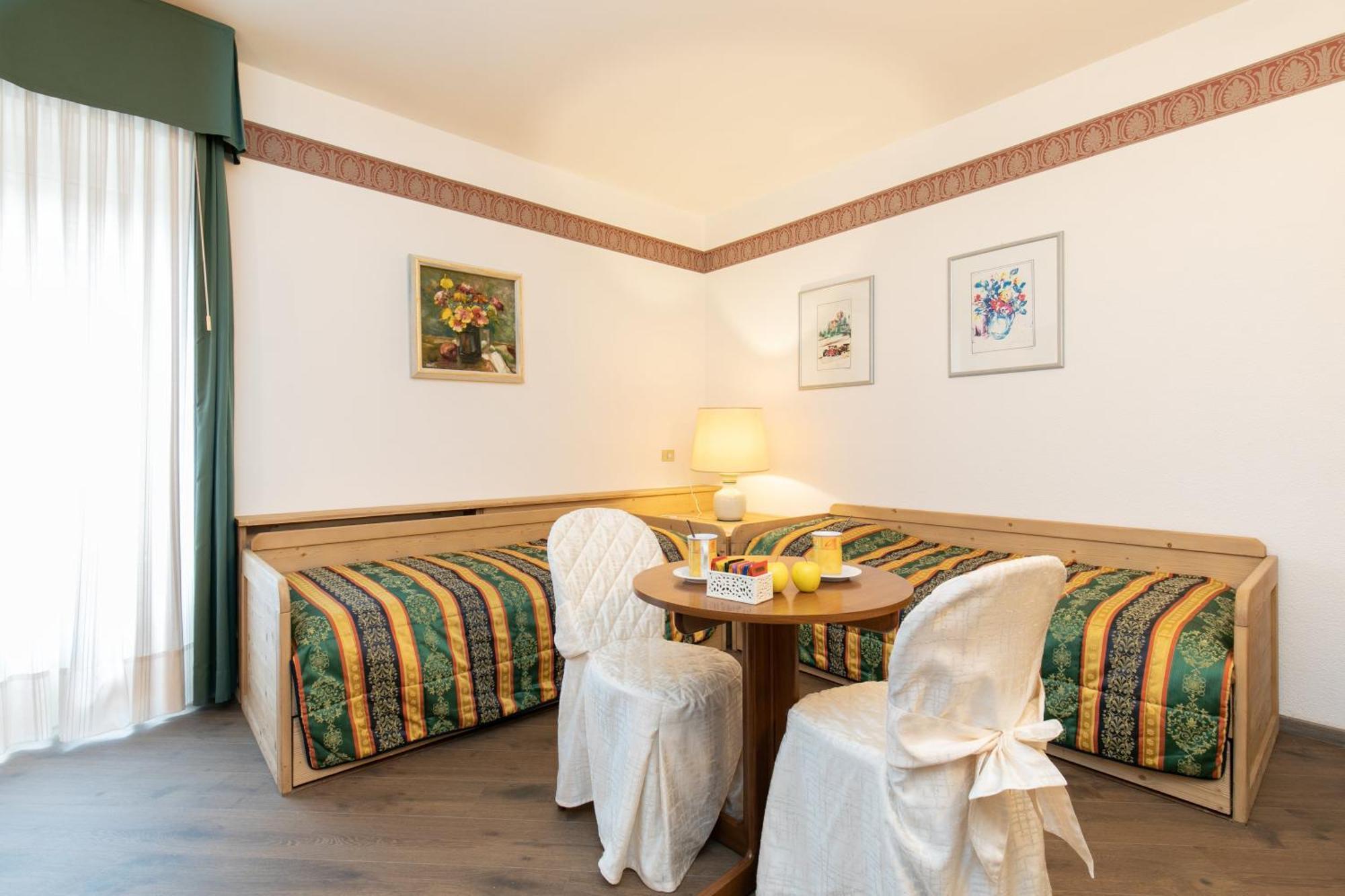 G. Hotel Des Alpes San Martino Di Castrozza Bagian luar foto