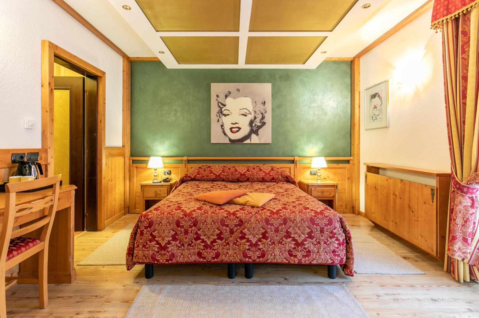 G. Hotel Des Alpes San Martino Di Castrozza Bagian luar foto